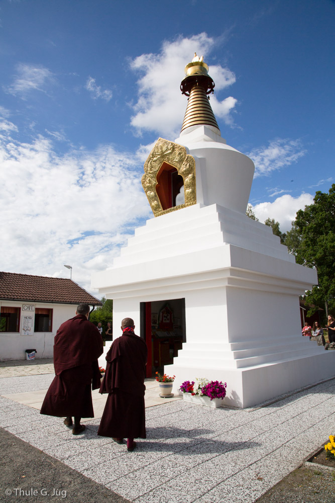 Puja with Gyalwa Karmapa for blessing the ground for the construction of a Nyungne Temple, Blessing the center.