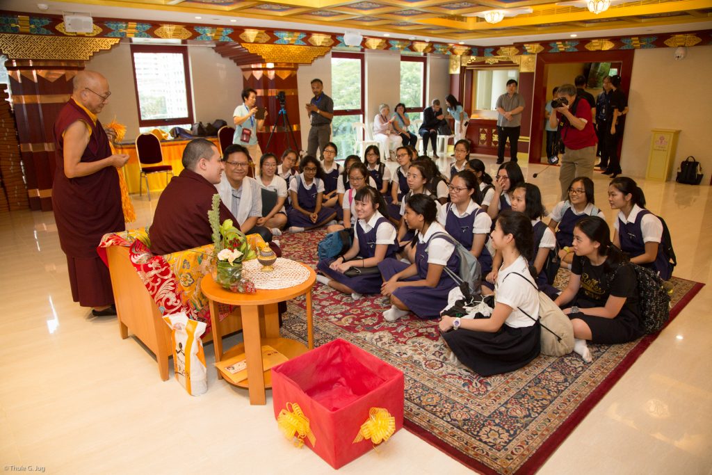 HH Gyalwa Karmapa meets a school class from Singapore