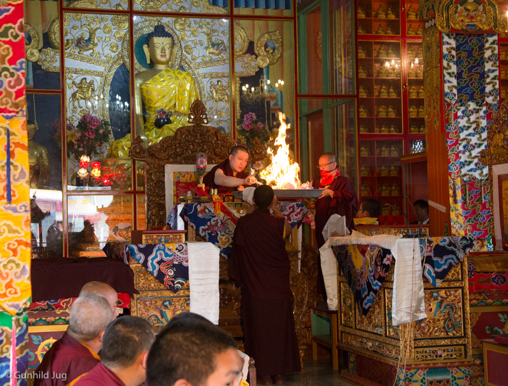 Chang Chog Puja for deseased with Gyalwa Karmapa